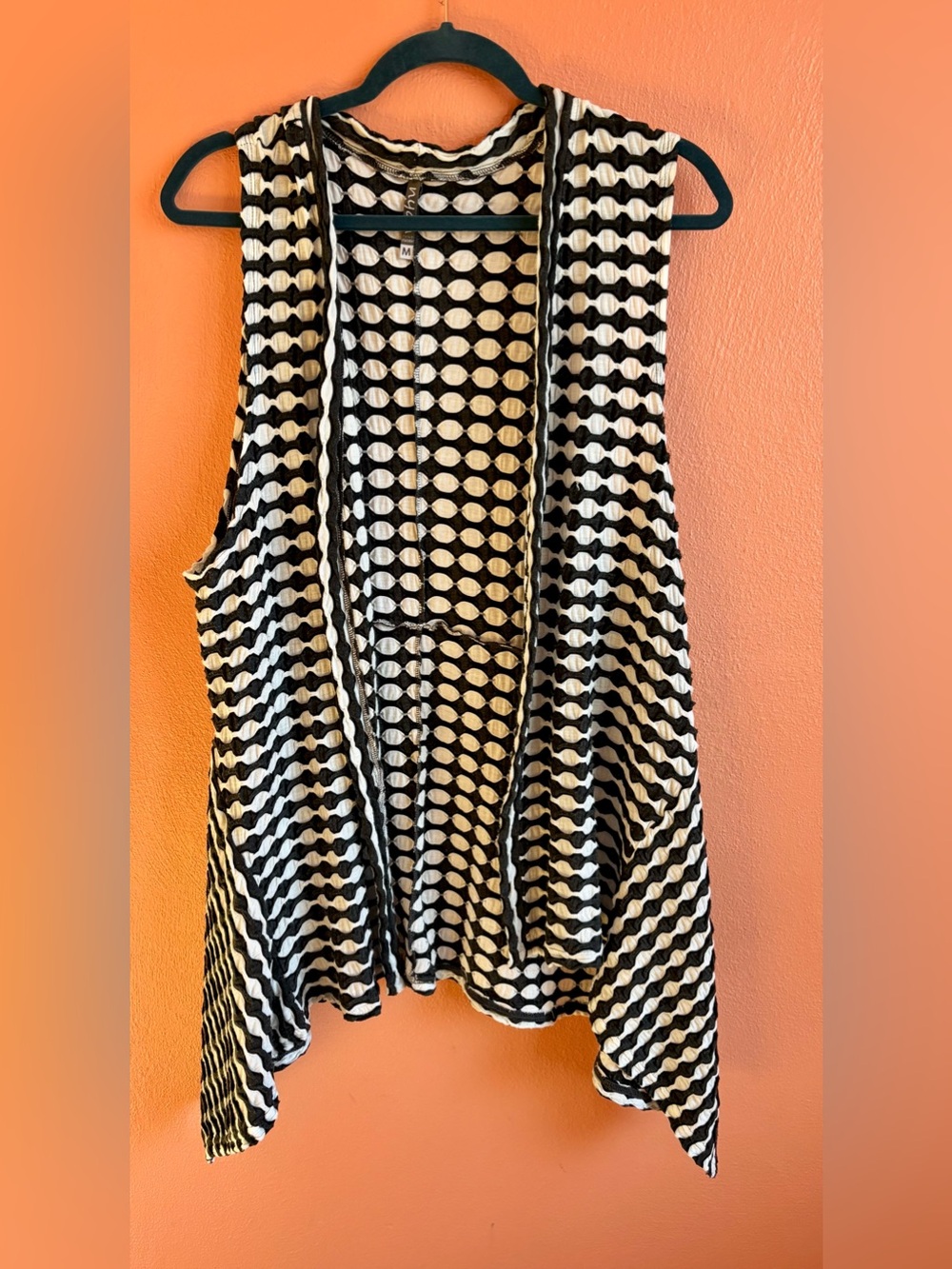 Nyah Black and White Geometric Sleeveless Vest - Women